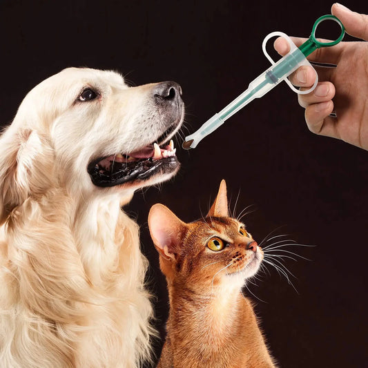Pet Medication Dispenser – Easy Pill & Liquid Feeder for Dogs & Cats